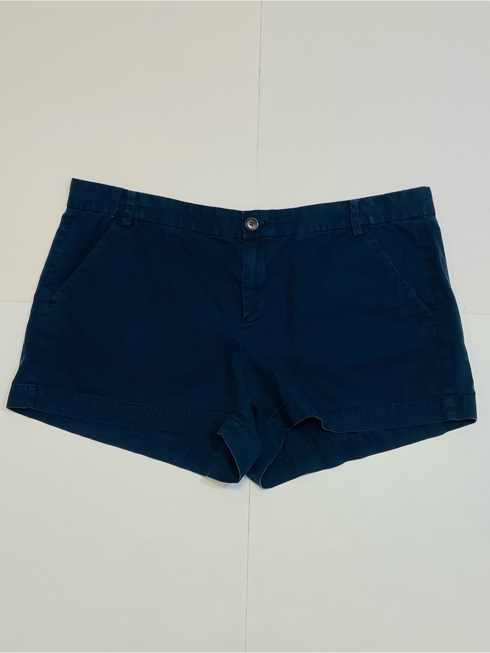 GAP Sunkissed Women's Navy Khaki Shorts Size 16